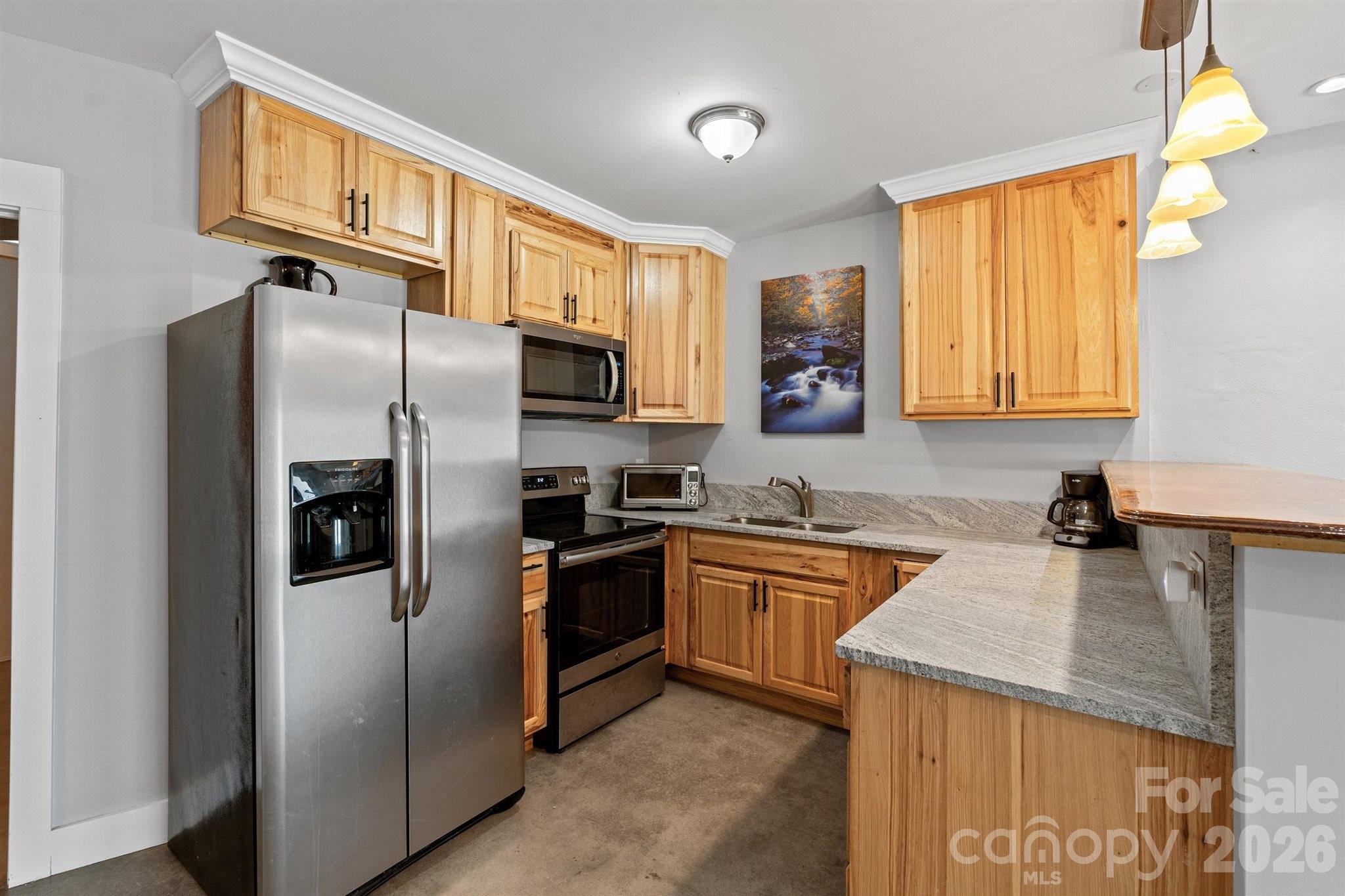 22 Pear Tree Lane Leicester NC 28748