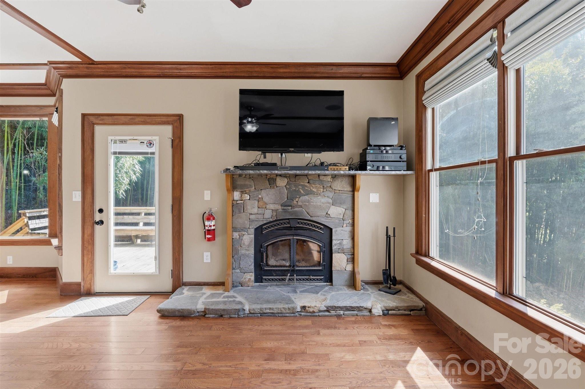 22 Pear Tree Lane Leicester NC 28748