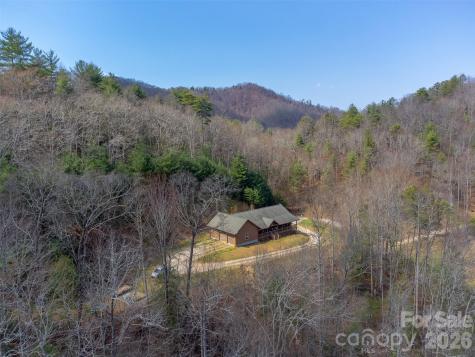 1960 Atoah Road Robbinsville NC 28771