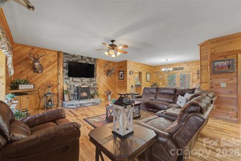 1960 Atoah Road Robbinsville NC 28771