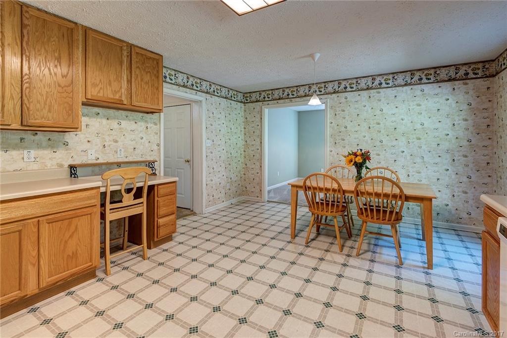 11 Dunwood Road Asheville NC 28804