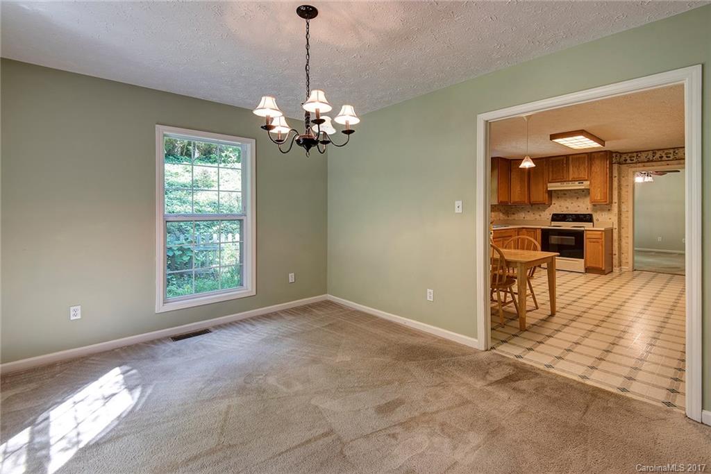 11 Dunwood Road Asheville NC 28804