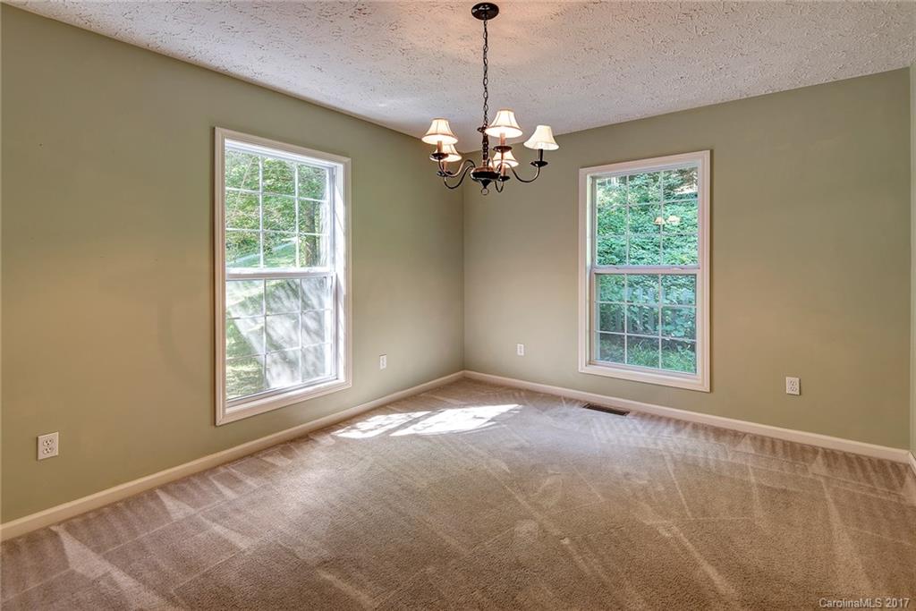 11 Dunwood Road Asheville NC 28804