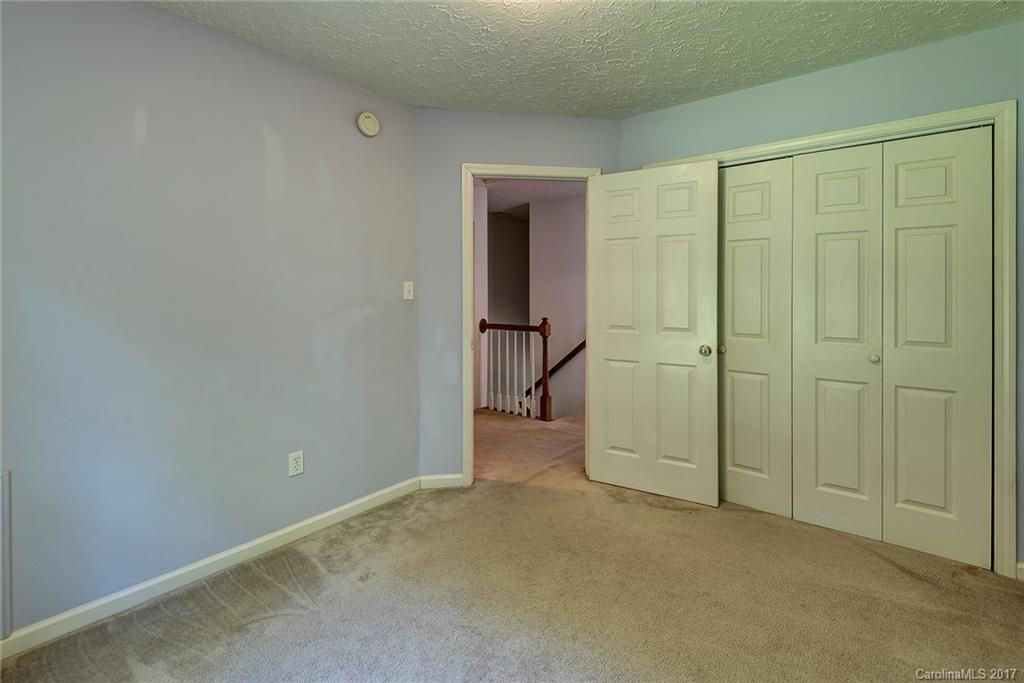11 Dunwood Road Asheville NC 28804
