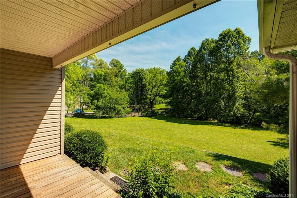 11 Dunwood Road Asheville NC 28804