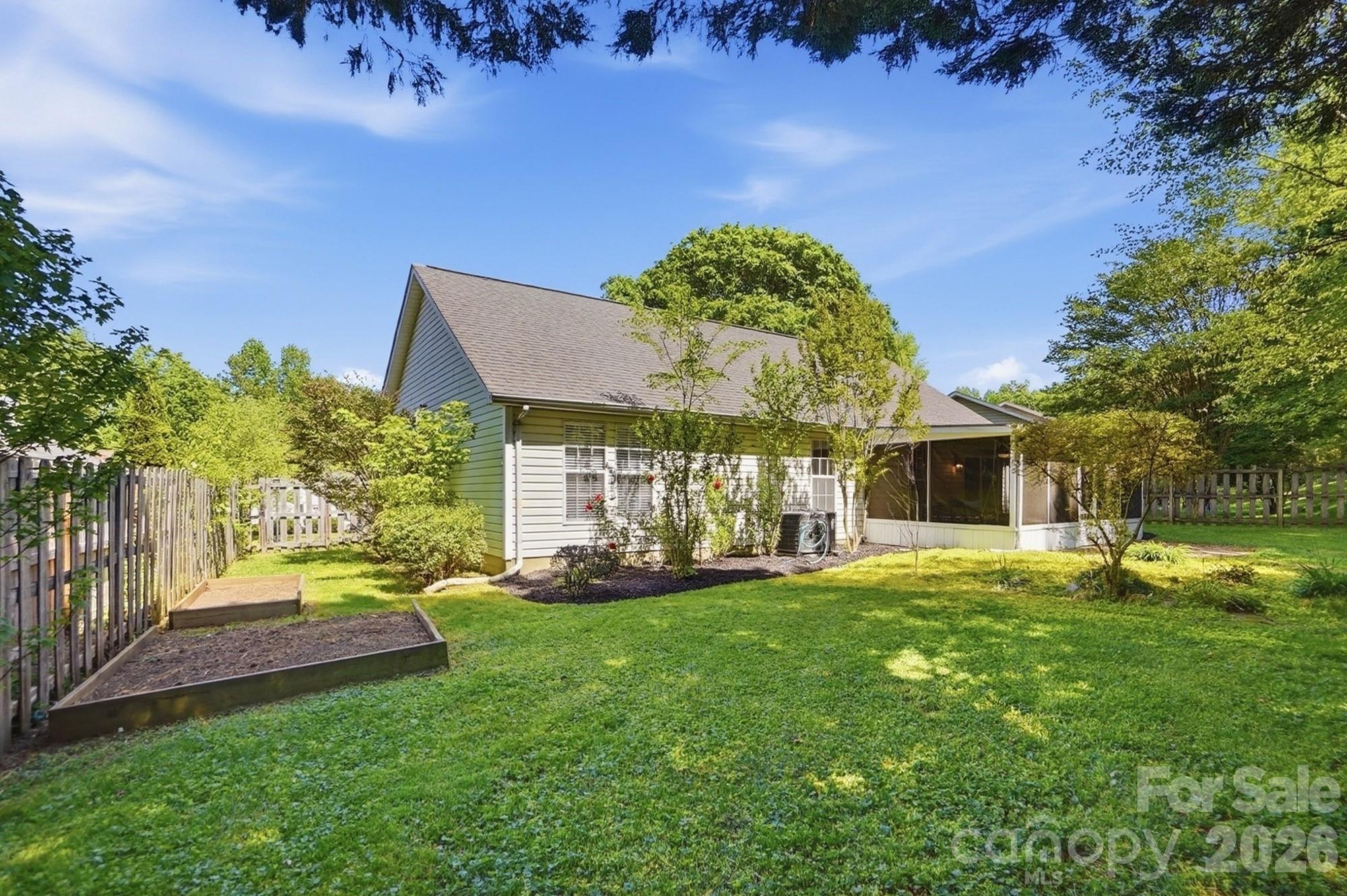 3419 Pondridge Court Charlotte NC 28269