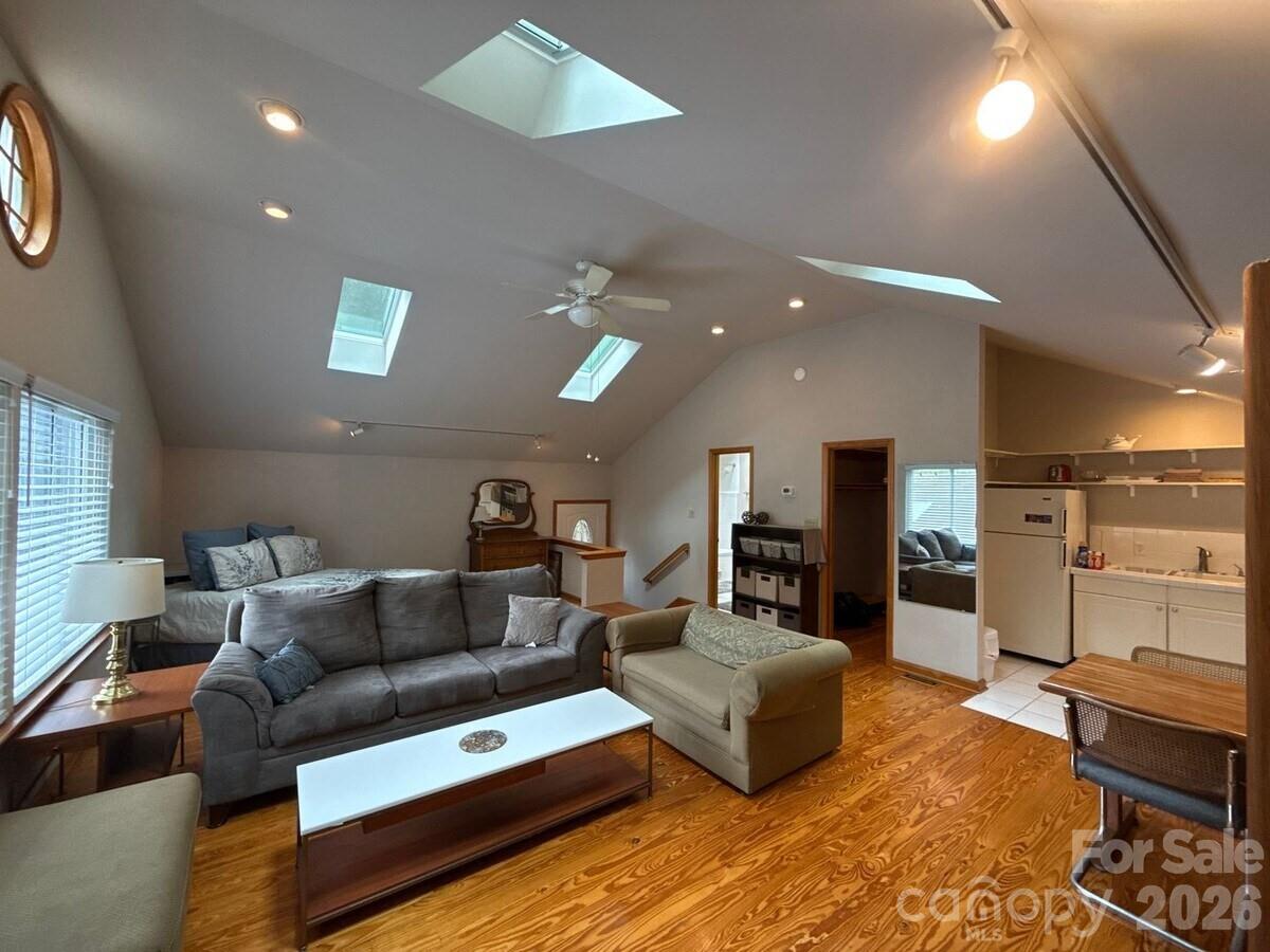 1330 Cedar Lane Charlotte NC 28226