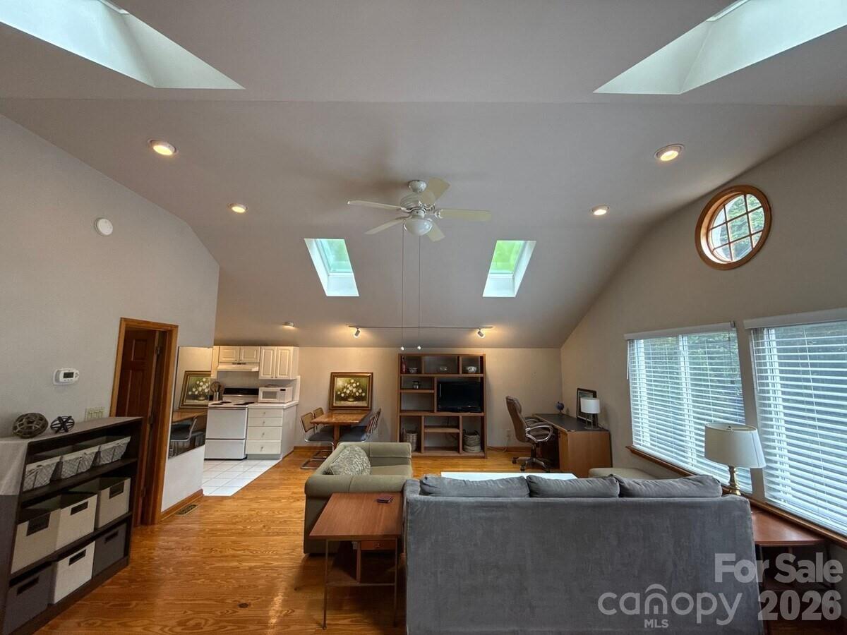 1330 Cedar Lane Charlotte NC 28226