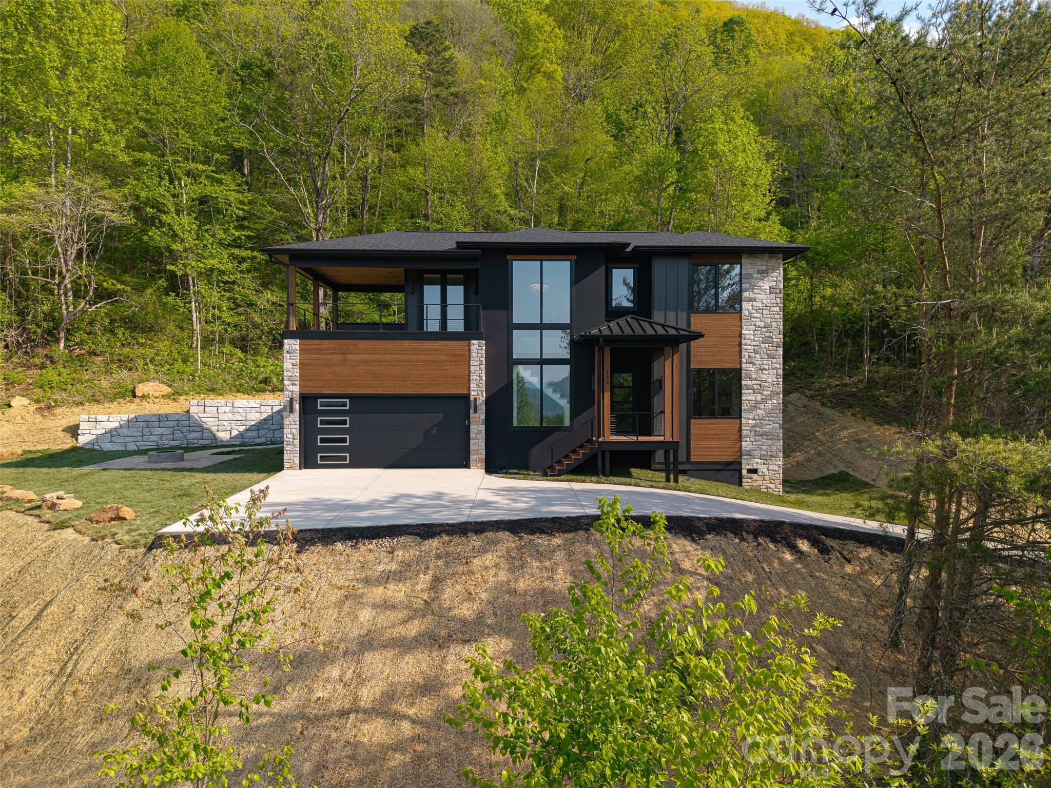134 View Ridge Parkway Leicester NC 28748