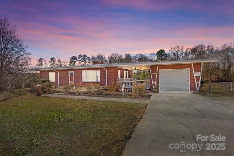 114 Valley Drive Badin NC 28009