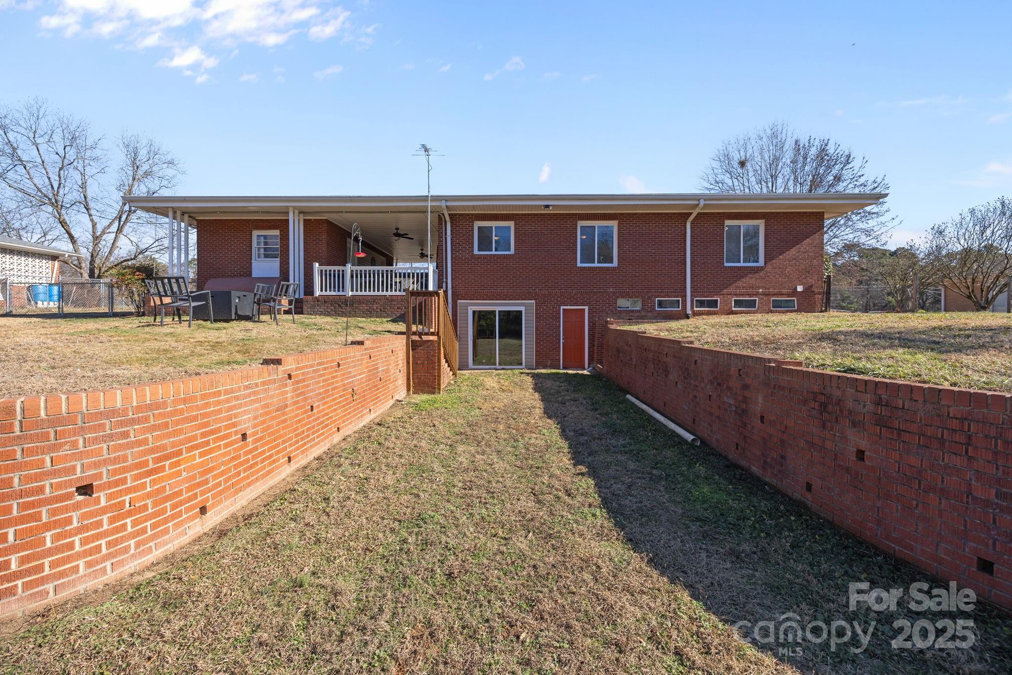 114 Valley Drive Badin NC 28009