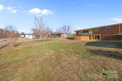 114 Valley Drive Badin NC 28009