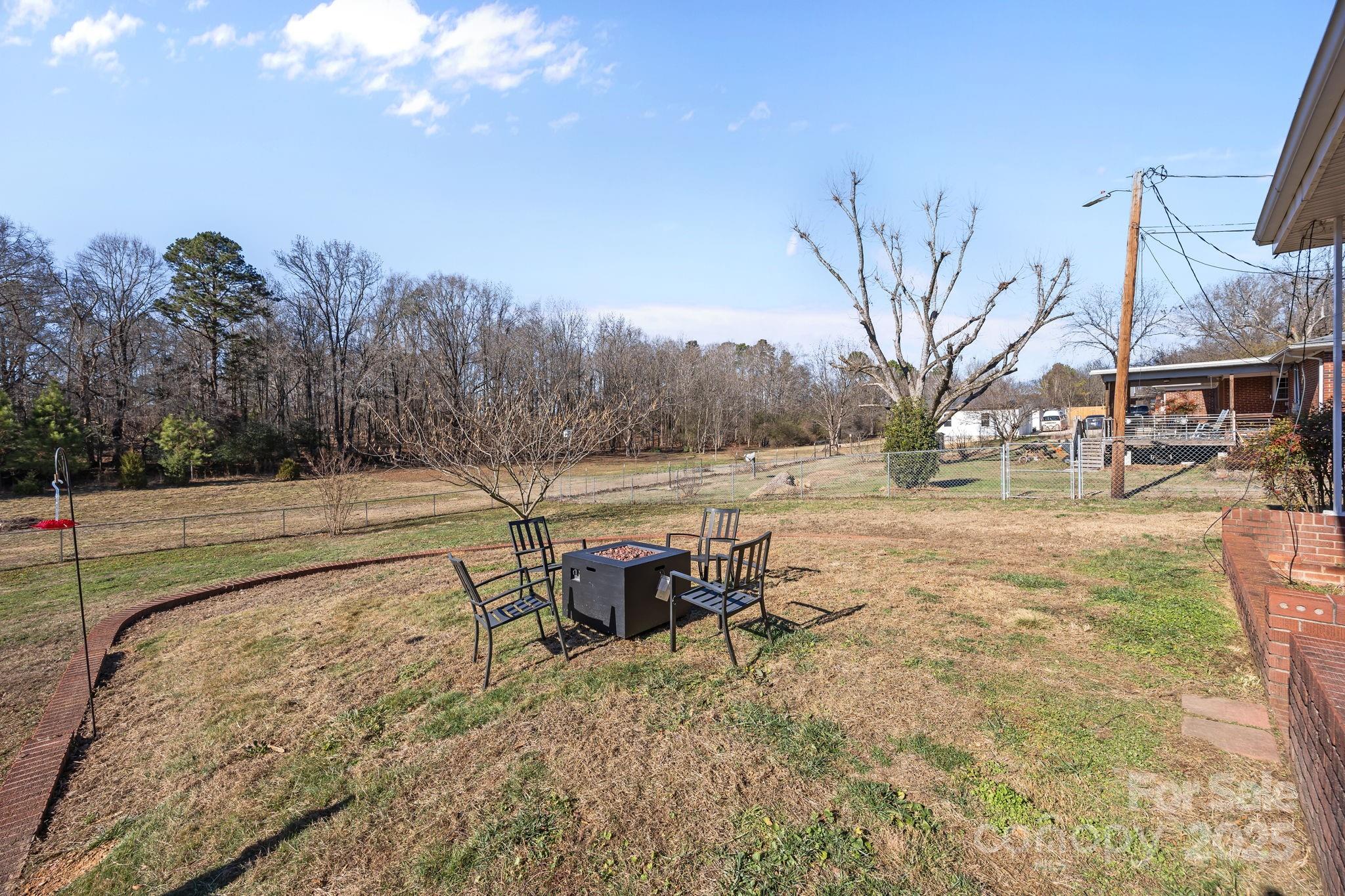 114 Valley Drive Badin NC 28009