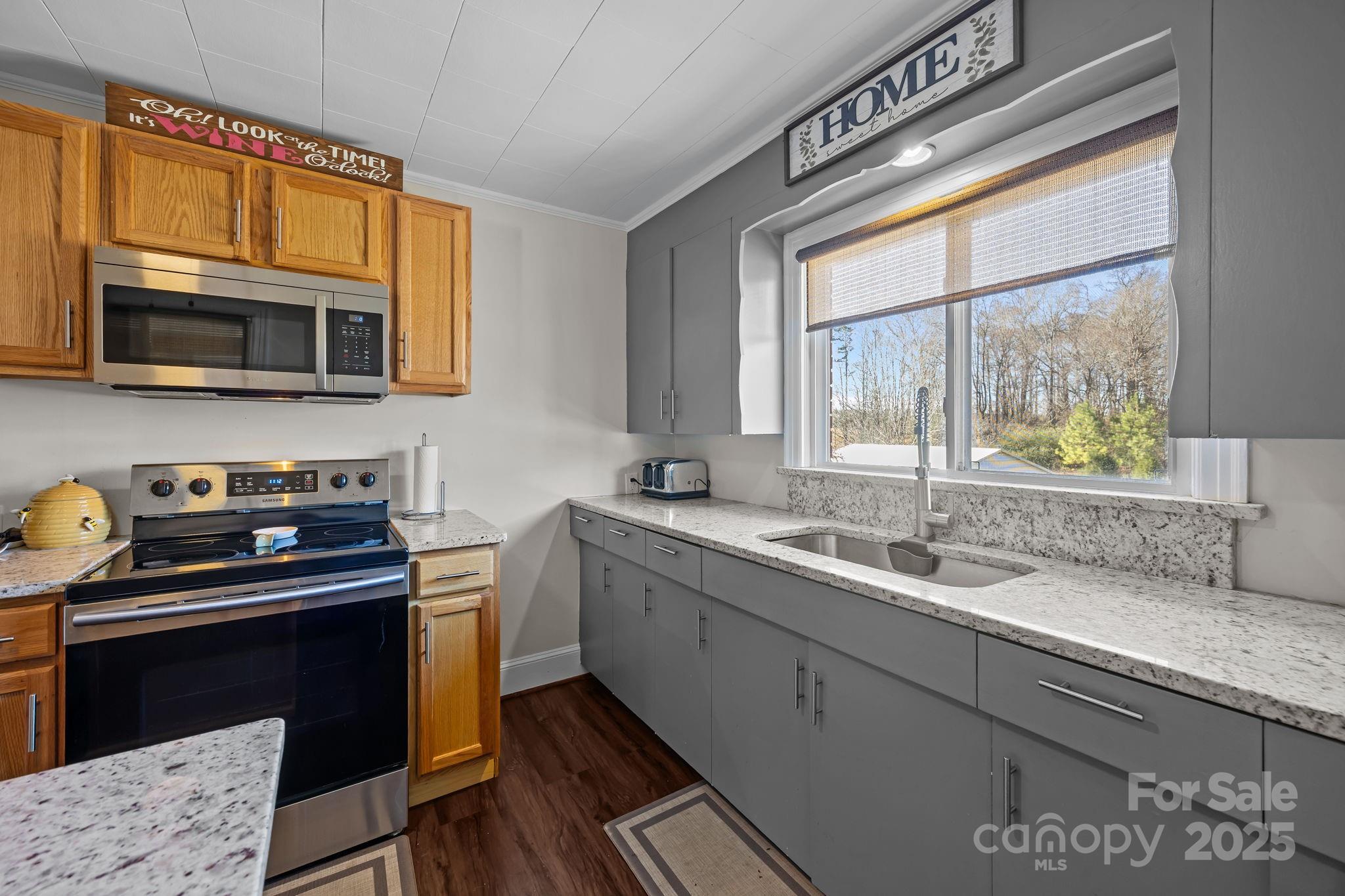 114 Valley Drive Badin NC 28009