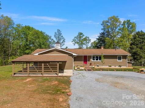 110 Persimmon Hill Court Columbus NC 28722