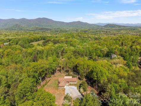 110 Persimmon Hill Court Columbus NC 28722