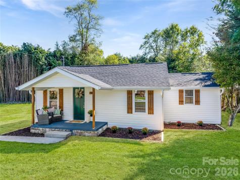 90 Camp Branch Road Waynesville NC 28786