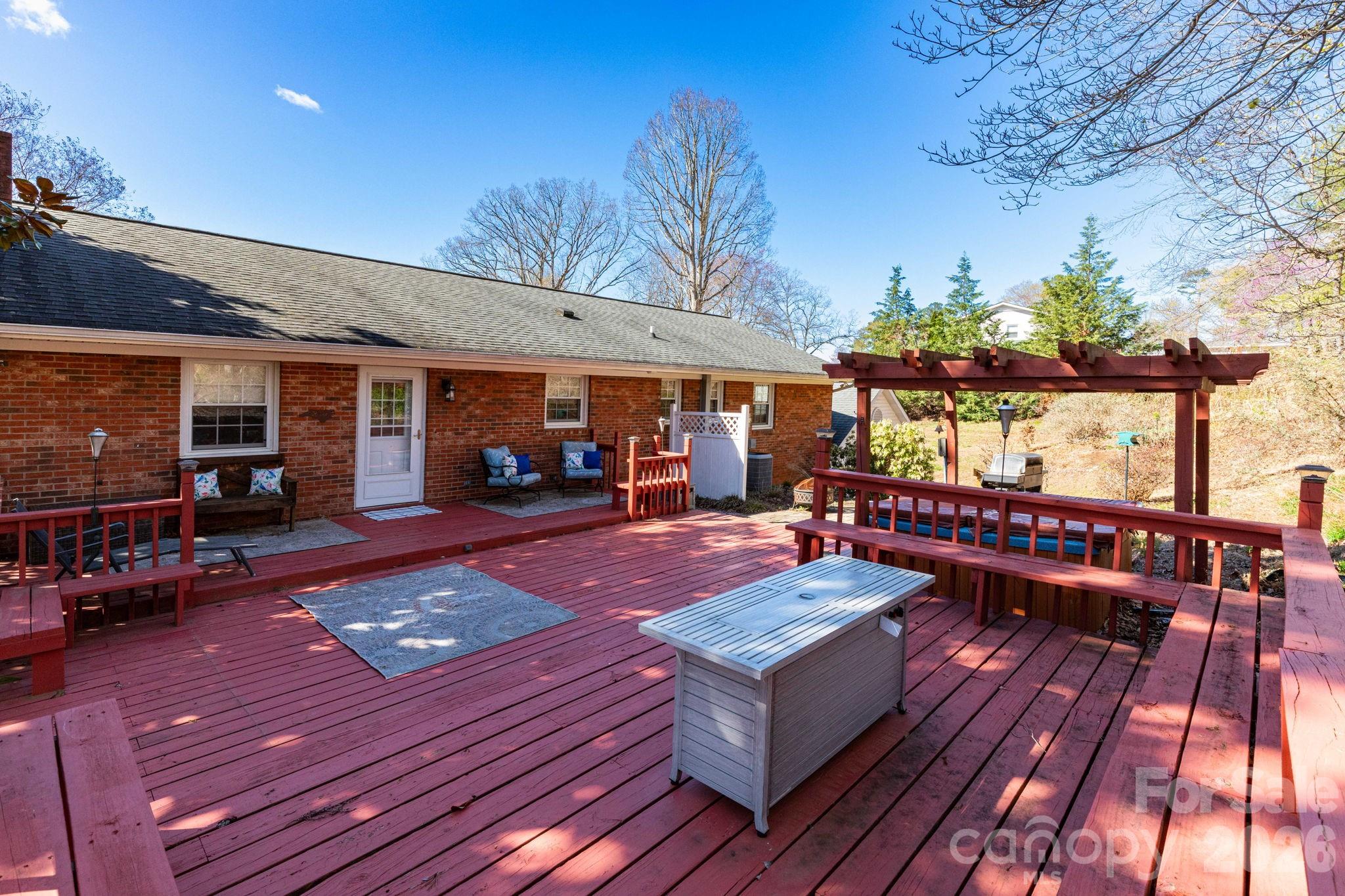 143 Devonwood Drive Marion NC 28752