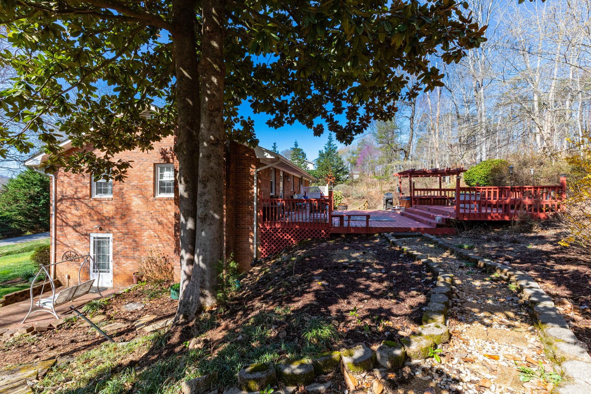 143 Devonwood Drive Marion NC 28752