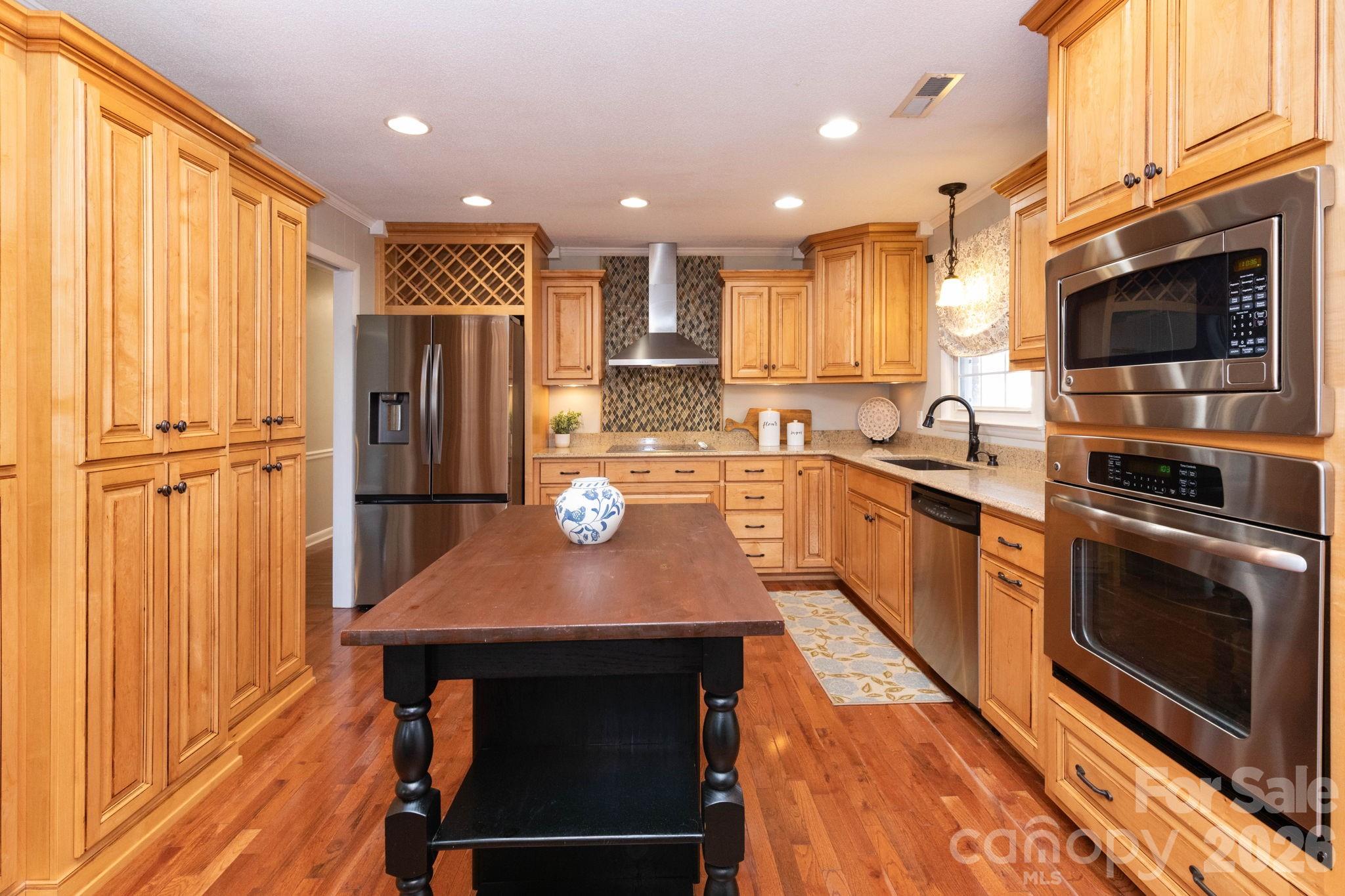 143 Devonwood Drive Marion NC 28752
