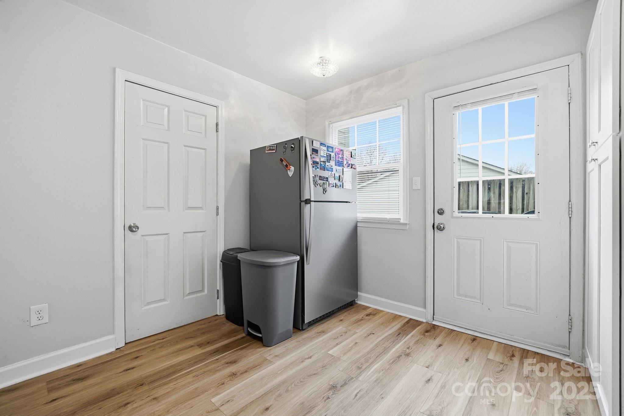 5918 Crape Myrtle Lane Charlotte NC 28216
