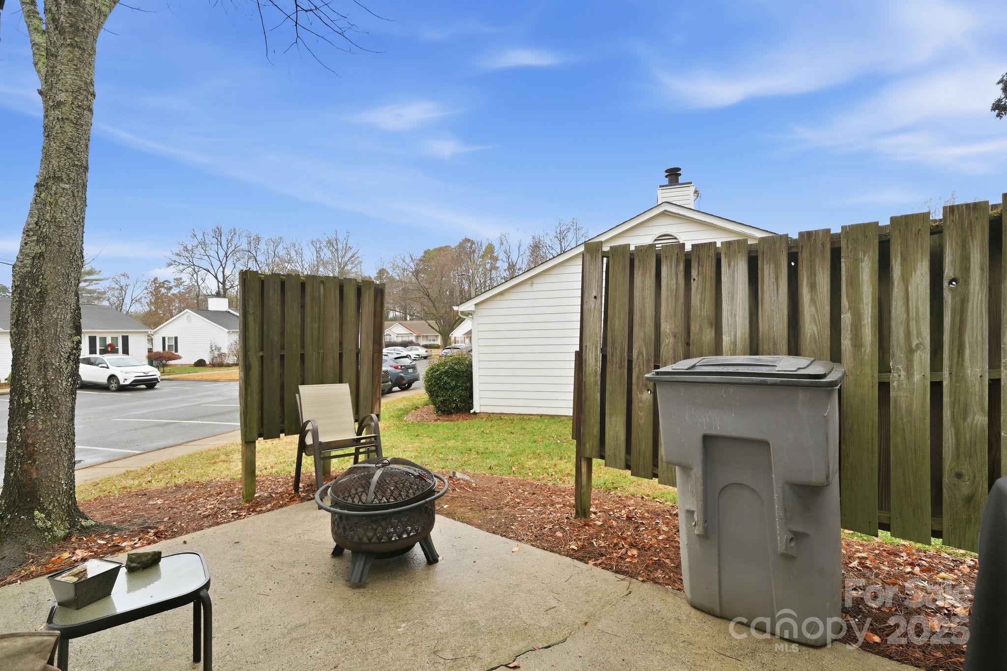 5918 Crape Myrtle Lane Charlotte NC 28216