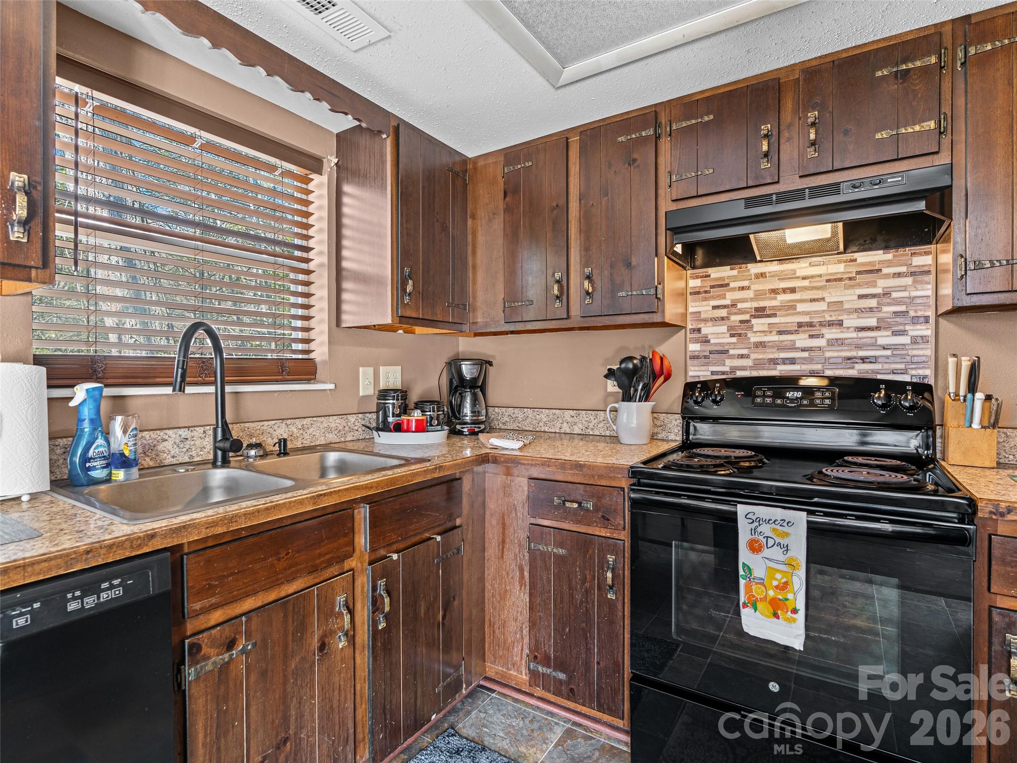 174 Pleasant Ridge Maggie Valley NC 28751