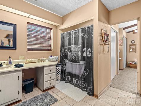 174 Pleasant Ridge Maggie Valley NC 28751