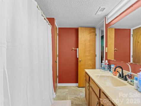 174 Pleasant Ridge Maggie Valley NC 28751