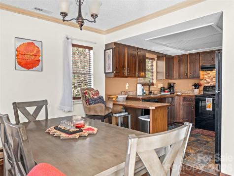 174 Pleasant Ridge Maggie Valley NC 28751