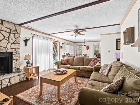 174 Pleasant Ridge Maggie Valley NC 28751