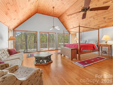 43 Hungryneck Hollow Lane Saluda NC 28773