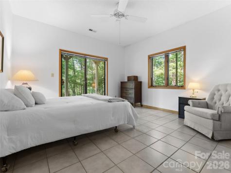 43 Hungryneck Hollow Lane Saluda NC 28773