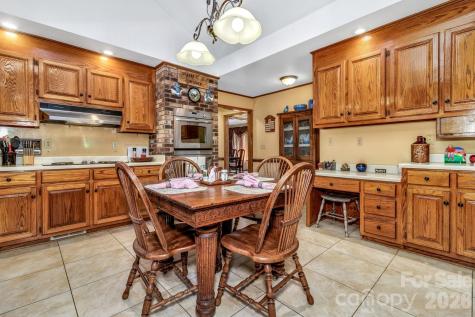 218 Brown Road Hendersonville NC 28791