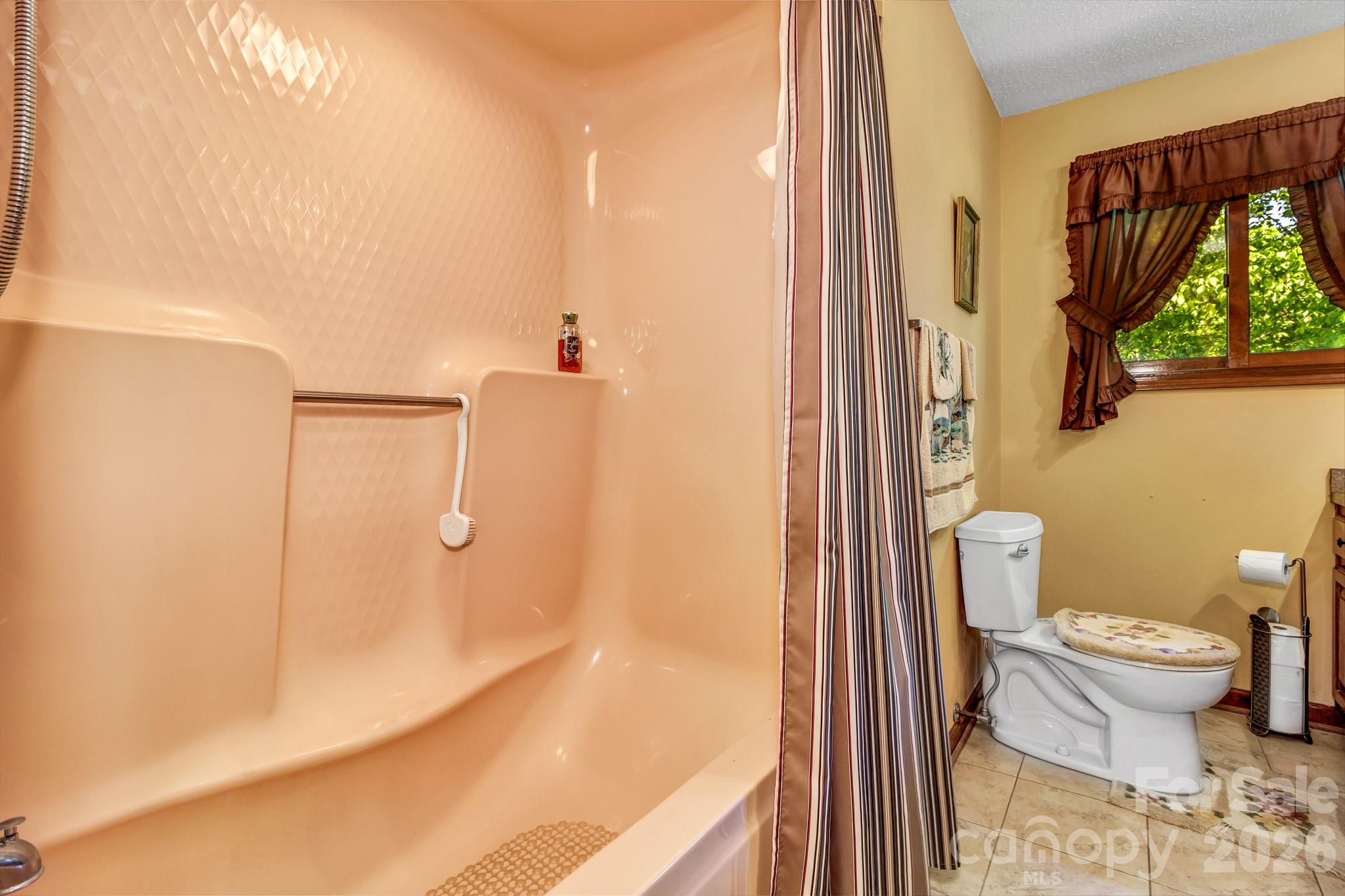 218 Brown Road Hendersonville NC 28791