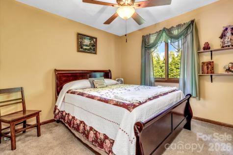 218 Brown Road Hendersonville NC 28791
