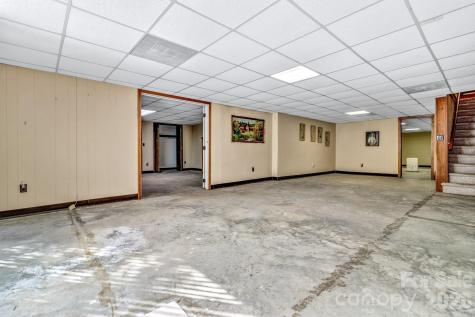 218 Brown Road Hendersonville NC 28791