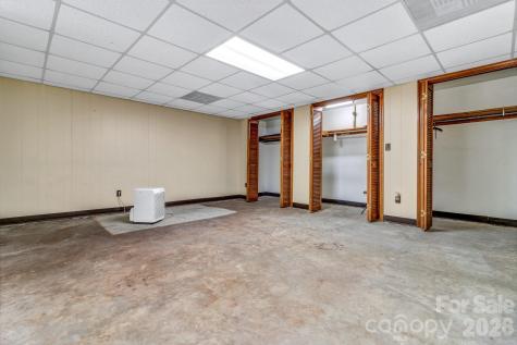 218 Brown Road Hendersonville NC 28791
