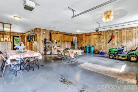 218 Brown Road Hendersonville NC 28791