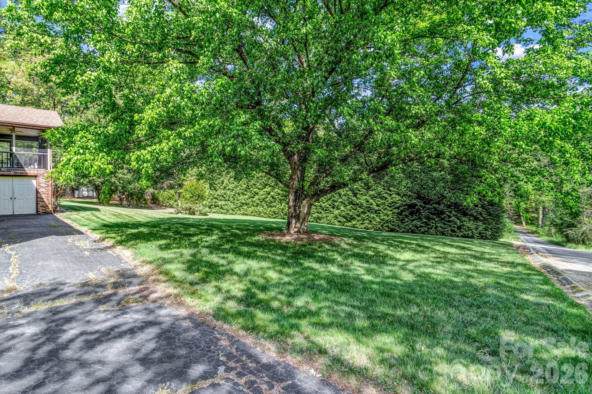218 Brown Road Hendersonville NC 28791
