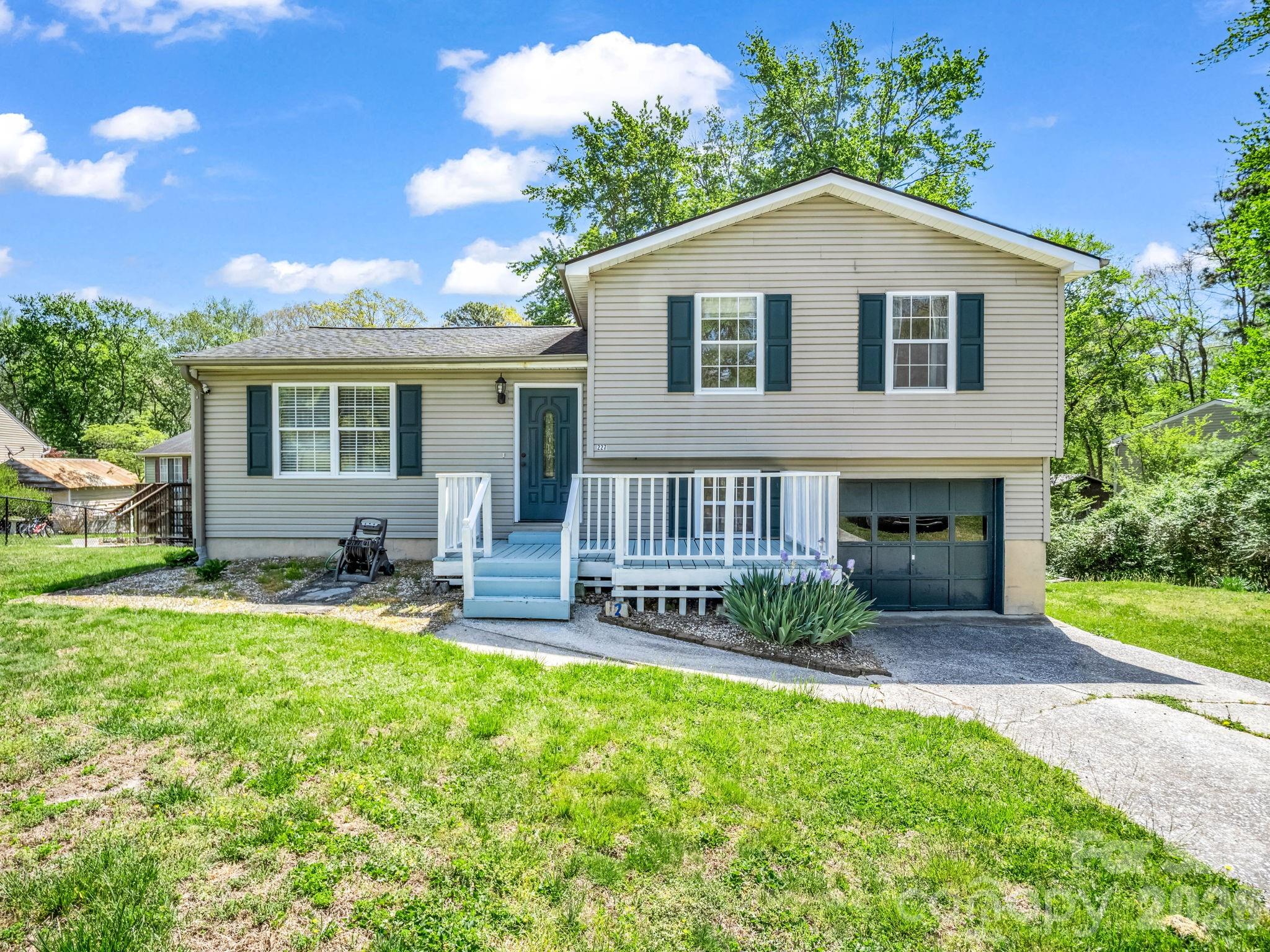 227 Bradshaw Avenue Hendersonville NC 28792