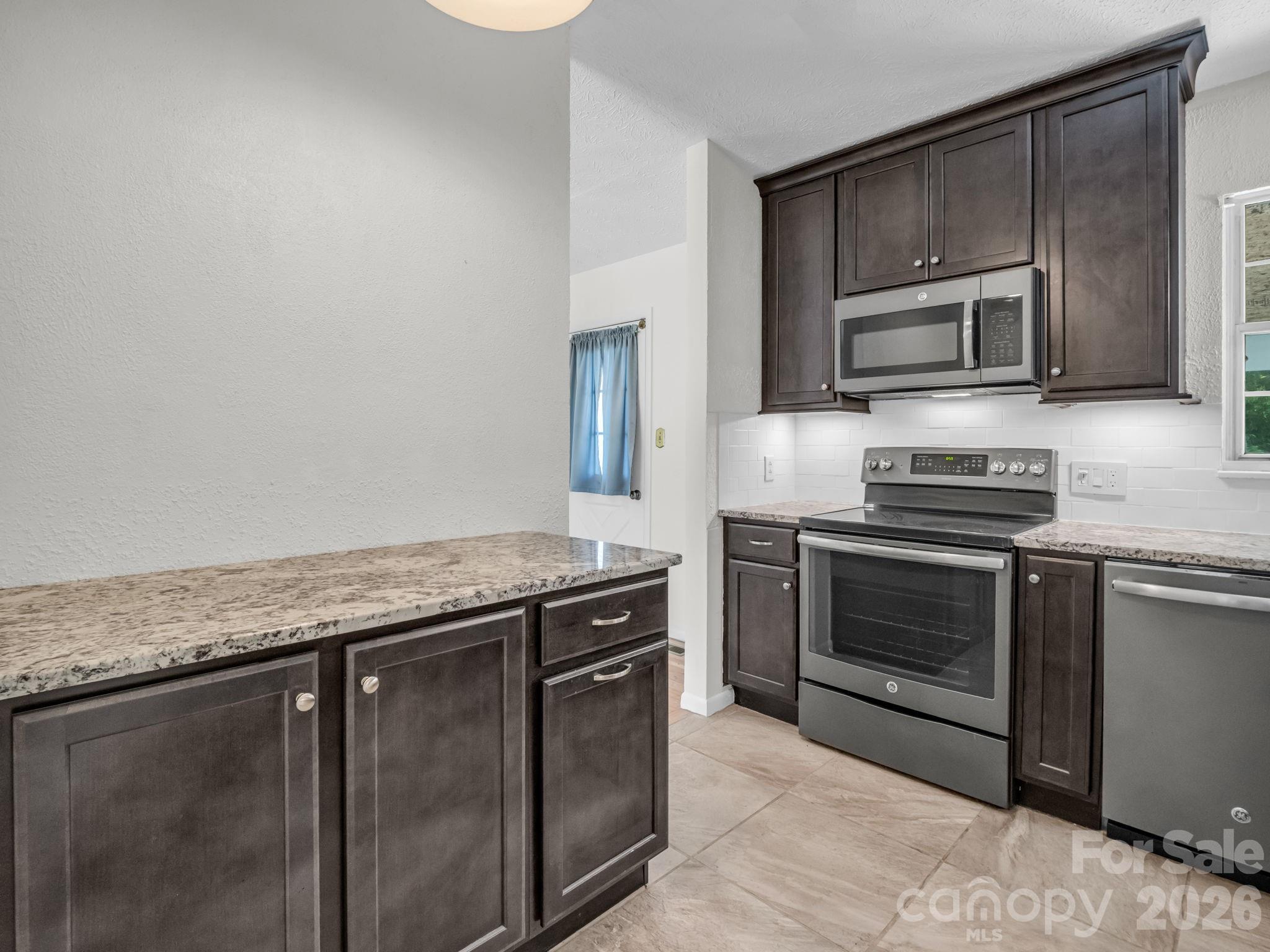 227 Bradshaw Avenue Hendersonville NC 28792