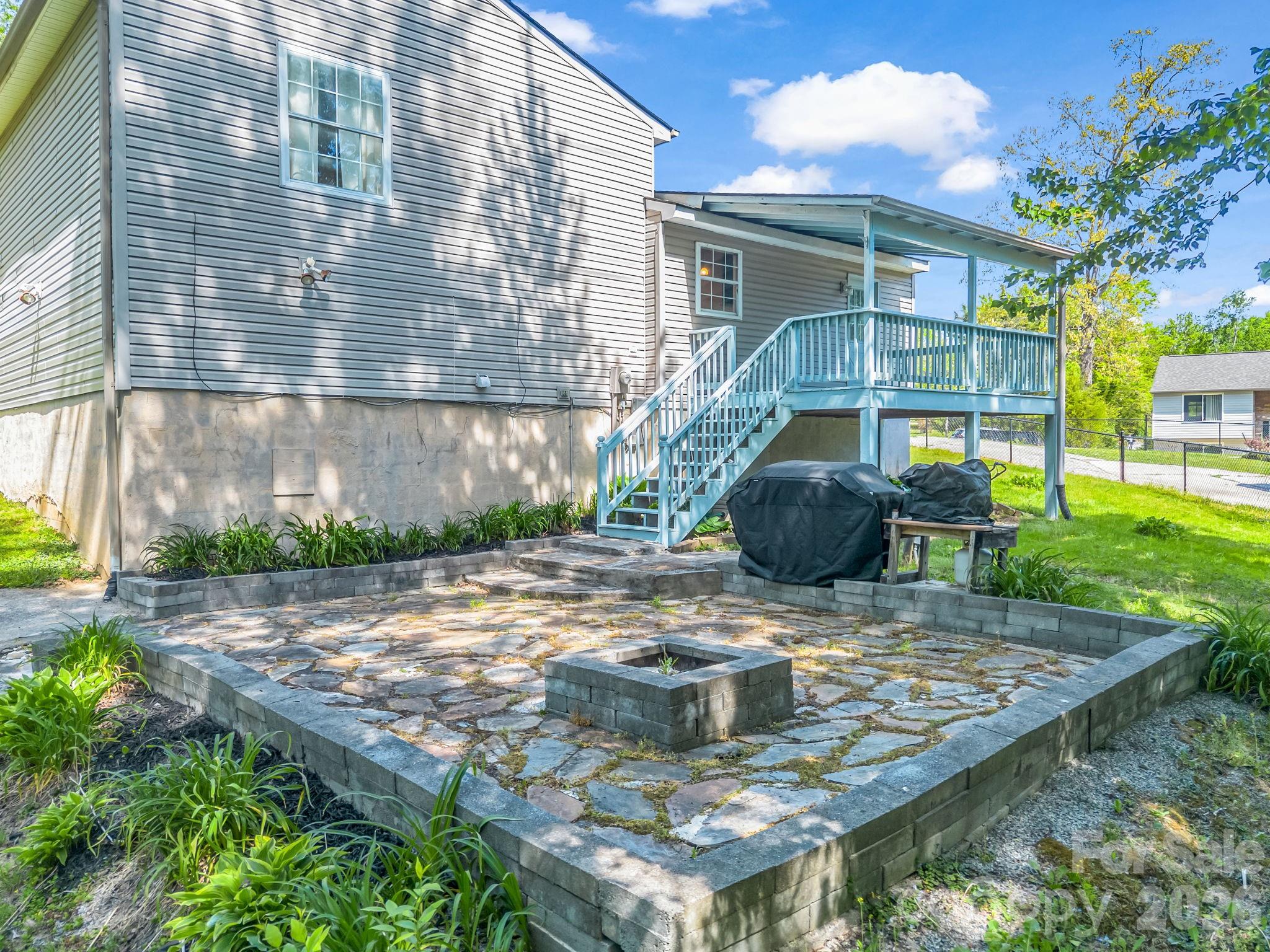 227 Bradshaw Avenue Hendersonville NC 28792