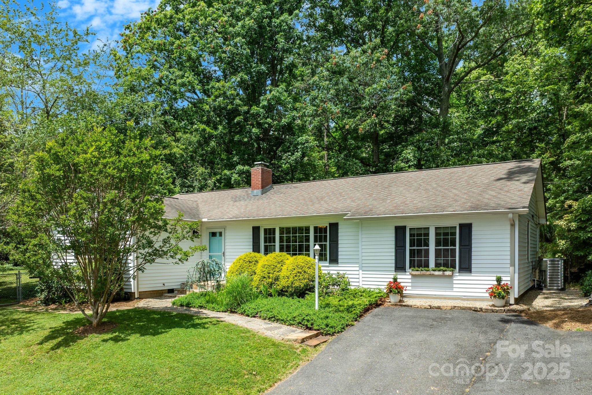 10 Daniel Lane Black Mountain NC 28711