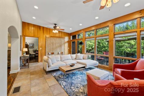 103 Prospect Street Black Mountain NC 28711
