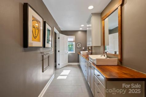 103 Prospect Street Black Mountain NC 28711