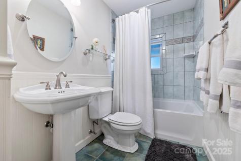 103 Prospect Street Black Mountain NC 28711