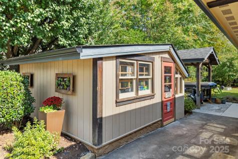 103 Prospect Street Black Mountain NC 28711