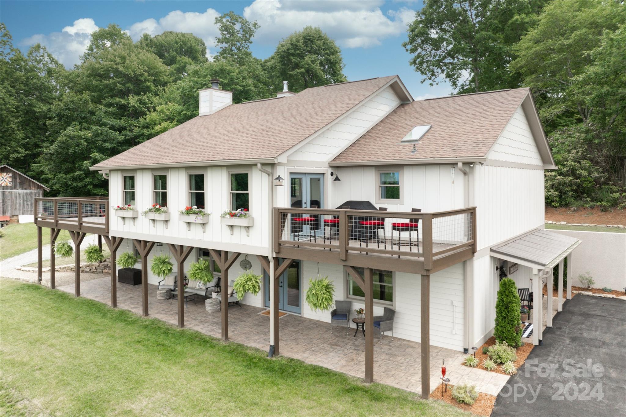 111 Bridlewood Trail Mills River NC 28759