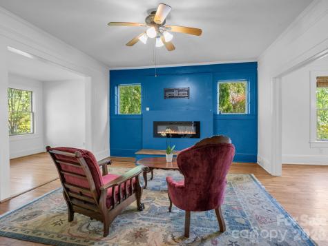 1534 Kensington Road Hendersonville NC 28791